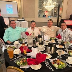 Meet your Posher, Vasquez